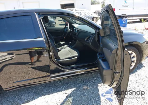 2014 Chrysler 200 Lx из США, поврежденный, VIN 1C3CCBAB2EN231559